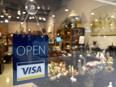 Coinbase lance une carte Visa pour les clients Britanniques