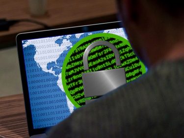 Deux hackers du gang Roumain Bayrob condamnés à 20 de prison pour le cryptojacking de 400 000 ordinateurs