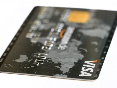 Il est désormais possible de lier une carte Visa à son compte Binance pour acheter du Bitcoin, Ethereum, Ripple et BNB