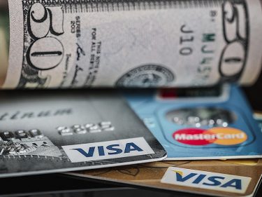Les meilleures cartes bancaires Bitcoin et crypto monnaie 2020