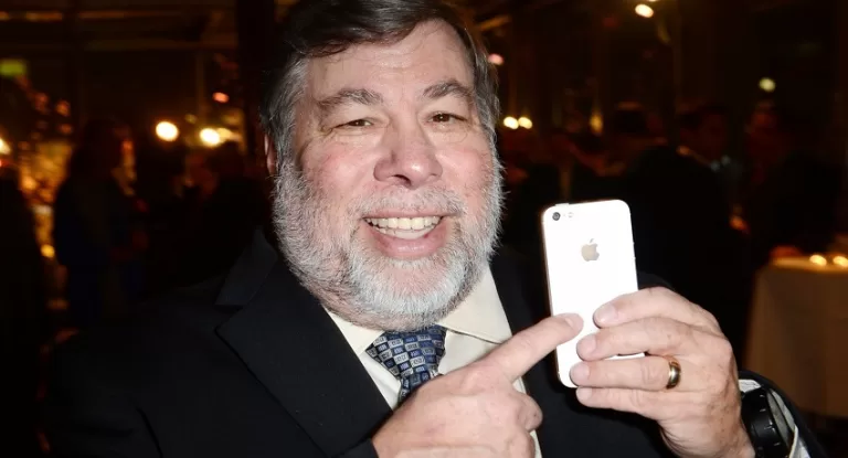 Steve Wozniak, cofondateur d'Apple, est fatigué des arnaques Bitcoin en son nom et attaque Youtube en justice