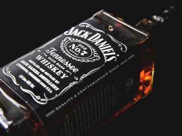 Piratée, la célèbre marque de whisky Jack Daniels refuse de payer la rançon demandée par les hackers de REvil
