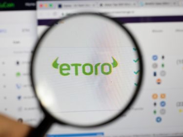 La plateforme de trading eToro prévient ses clients qu'elle commence à manquer de Bitcoin et de cryptomonnaies