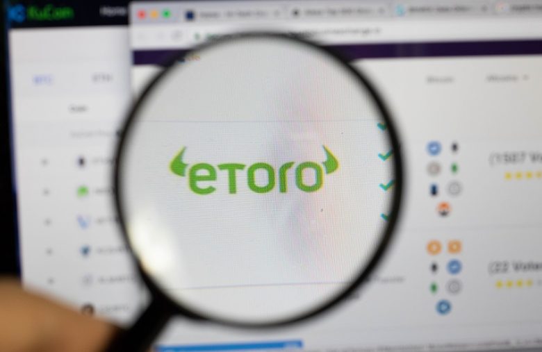 La plateforme de trading eToro prévient ses clients qu