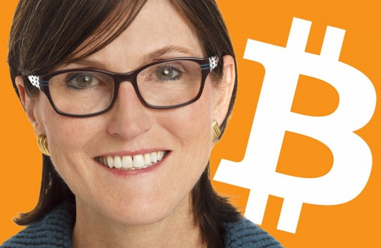 Pour Cathie Wood, PDG d'ARK Investment, la capitalisation boursière de Bitcoin pourrait atteindre des billions de dollars