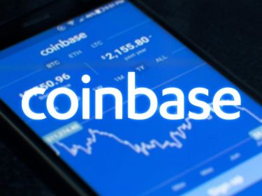 Après avoir envoyé des notifications par erreur à ses clients, Coinbase offre une compensation de 100 dollars en Bitcoin BTC à certains utilisateurs