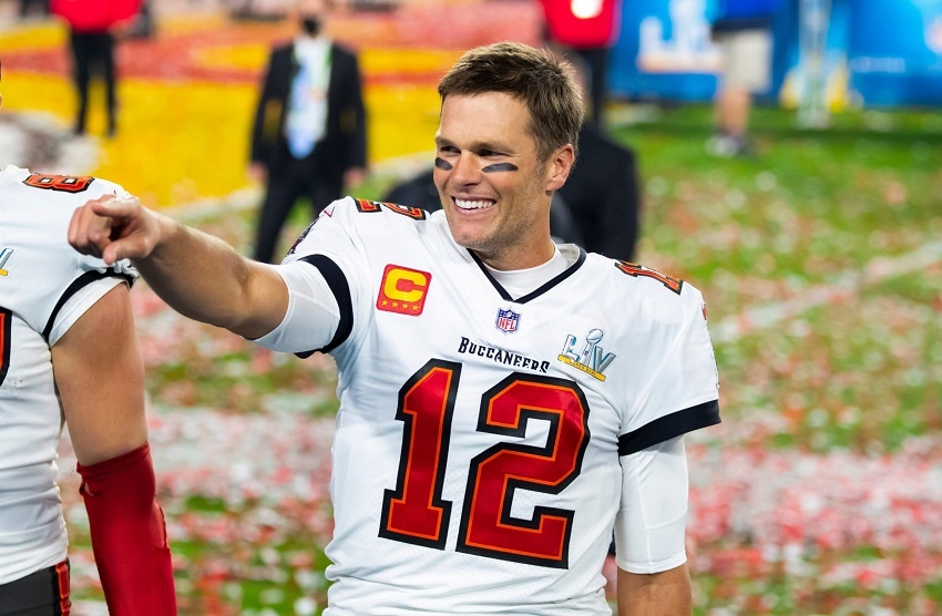 Le joueur de football américain Tom Brady va offrir un Bitcoin BTC à un fan