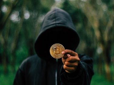 Dans le Vaucluse, la police saisit 19 millions d'euros en Bitcoin et cryptomonnaies chez un particulier mis en examen pour blanchiment de cryptoactifs en lien avec un rançongiciel