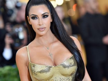 La SEC condamne Kim Kardashian à payer 1,26 million de dollars pour avoir fait la promotion de la crypto-monnaie Ethereum Max (EMAX)