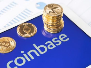 Malgré le procès à venir contre la SEC, Coinbase n'a pas l'intention de fermer son service de staking crypto ou de délister des cryptomonnaies