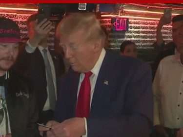 Donald Trump a payé en Bitcoin (BTC) dans bar à New York