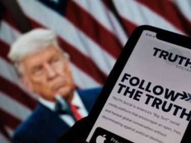 Le réseau Truth Social de Donald Trump envisage de lancer une cryptomonnaie et un portefeuille numérique